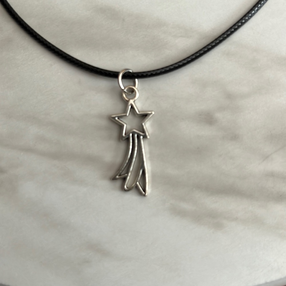 Handmade necklace: comet charm